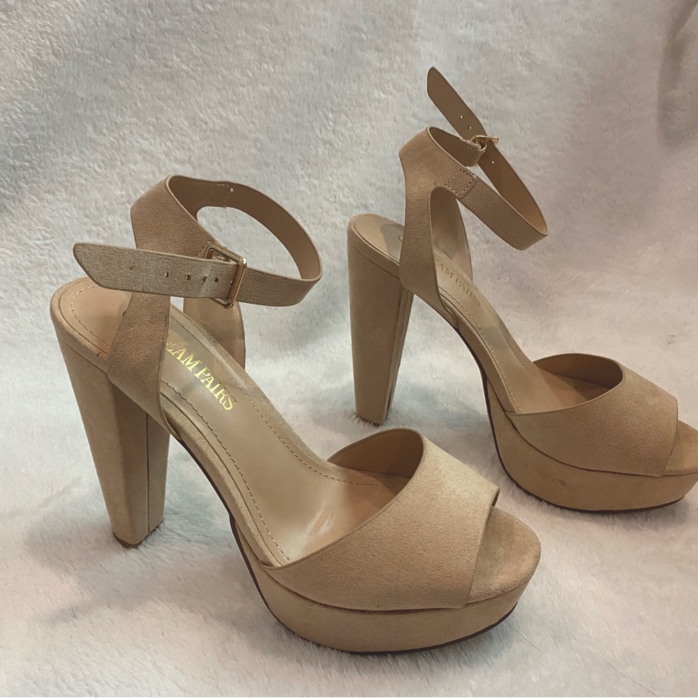 New Nude Pumps